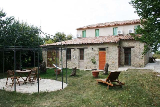  | Appartamenti | Bed&Breakfast | Agriturismo | Agriturismo S.Cristoforo alla Vallugola Localit� Vallugola - Gradara