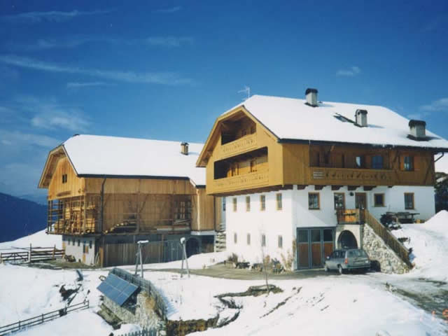 APPARTAMENTI AGRITURISMO MASO JUNG HOF San Vigilio di Marebbe