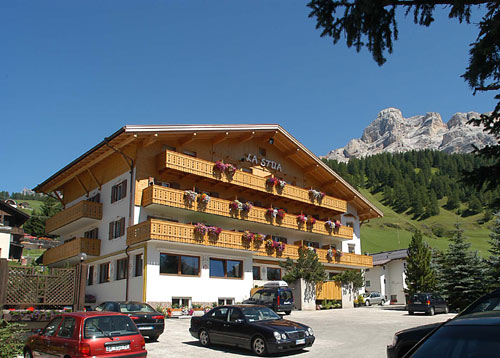 LA STÜA San Cassiano
